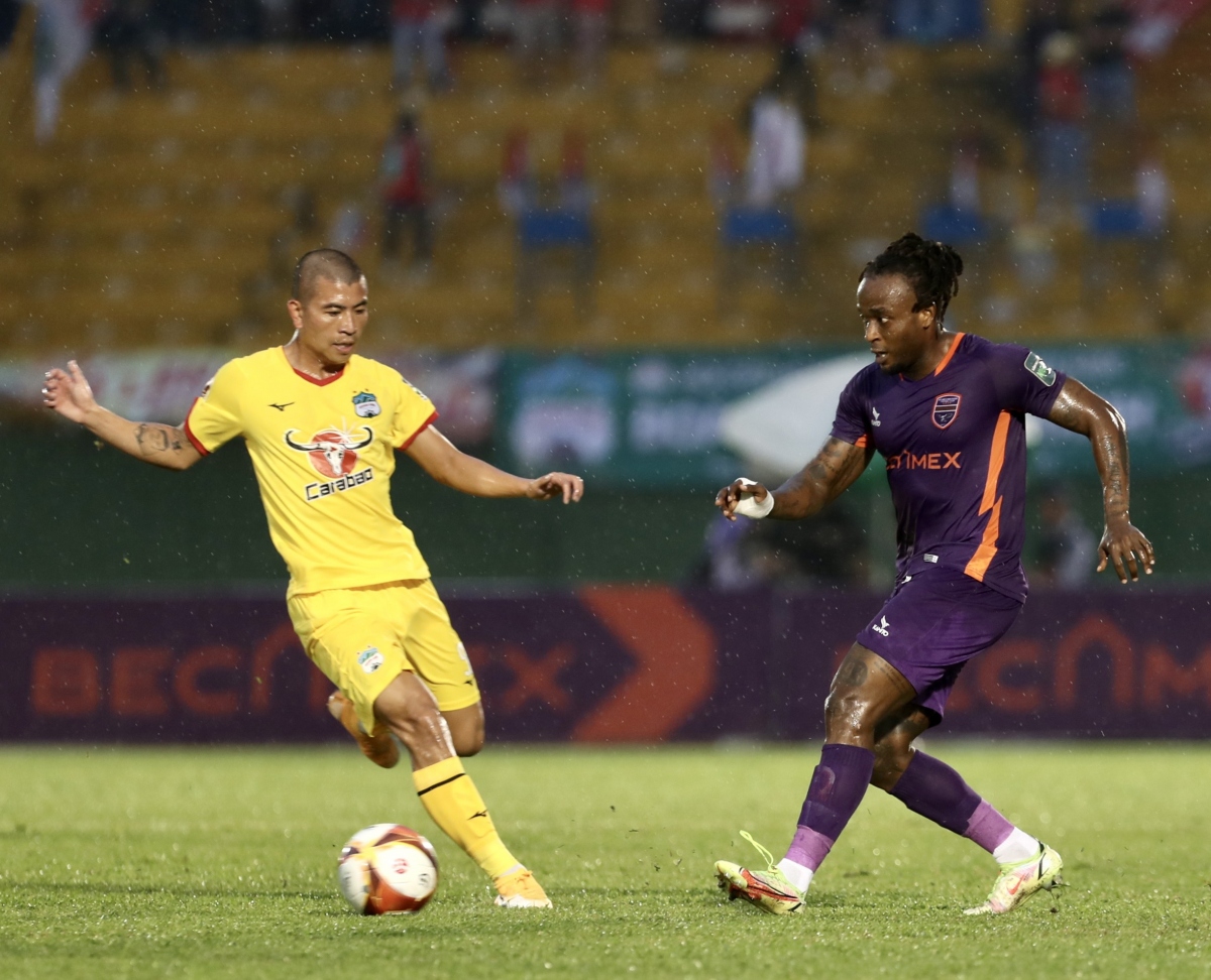 HAGL có thể trụ hạng ở V-League ngay sau trận đấu với Bình Dương vào cuối tuần này. (Ảnh: VPF). 