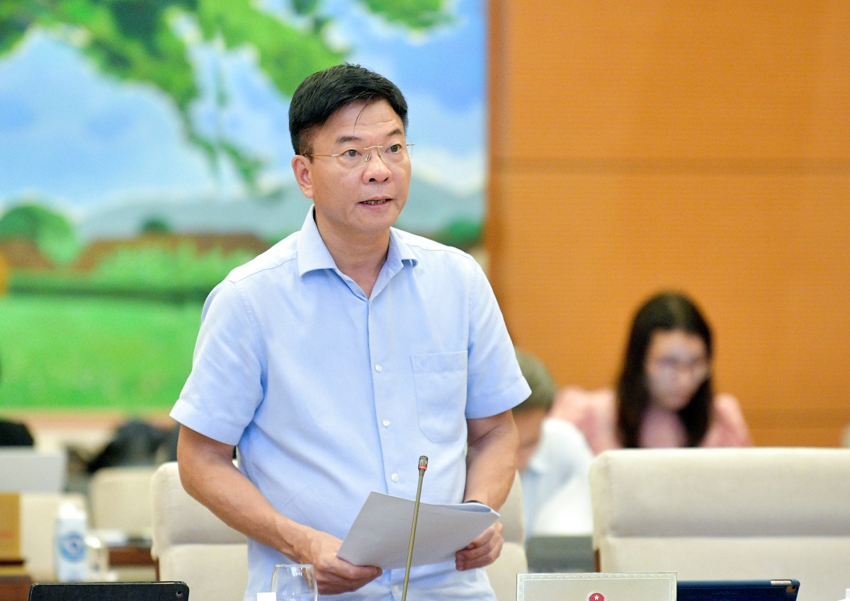 Bộ trưởng Bộ Tư pháp Lê Thành Long