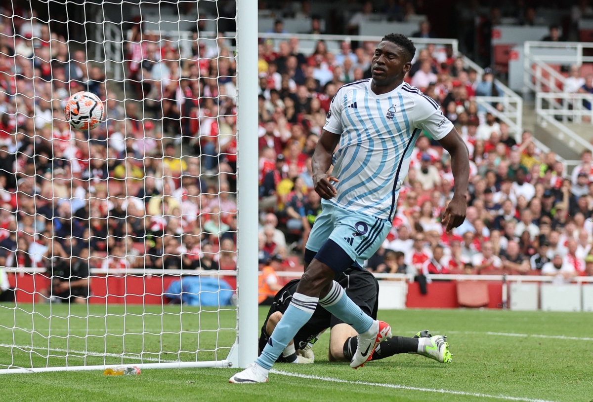 Awoniyi thắp lên hy vọng cho Nottingham Forest. (Ảnh: Reuters)