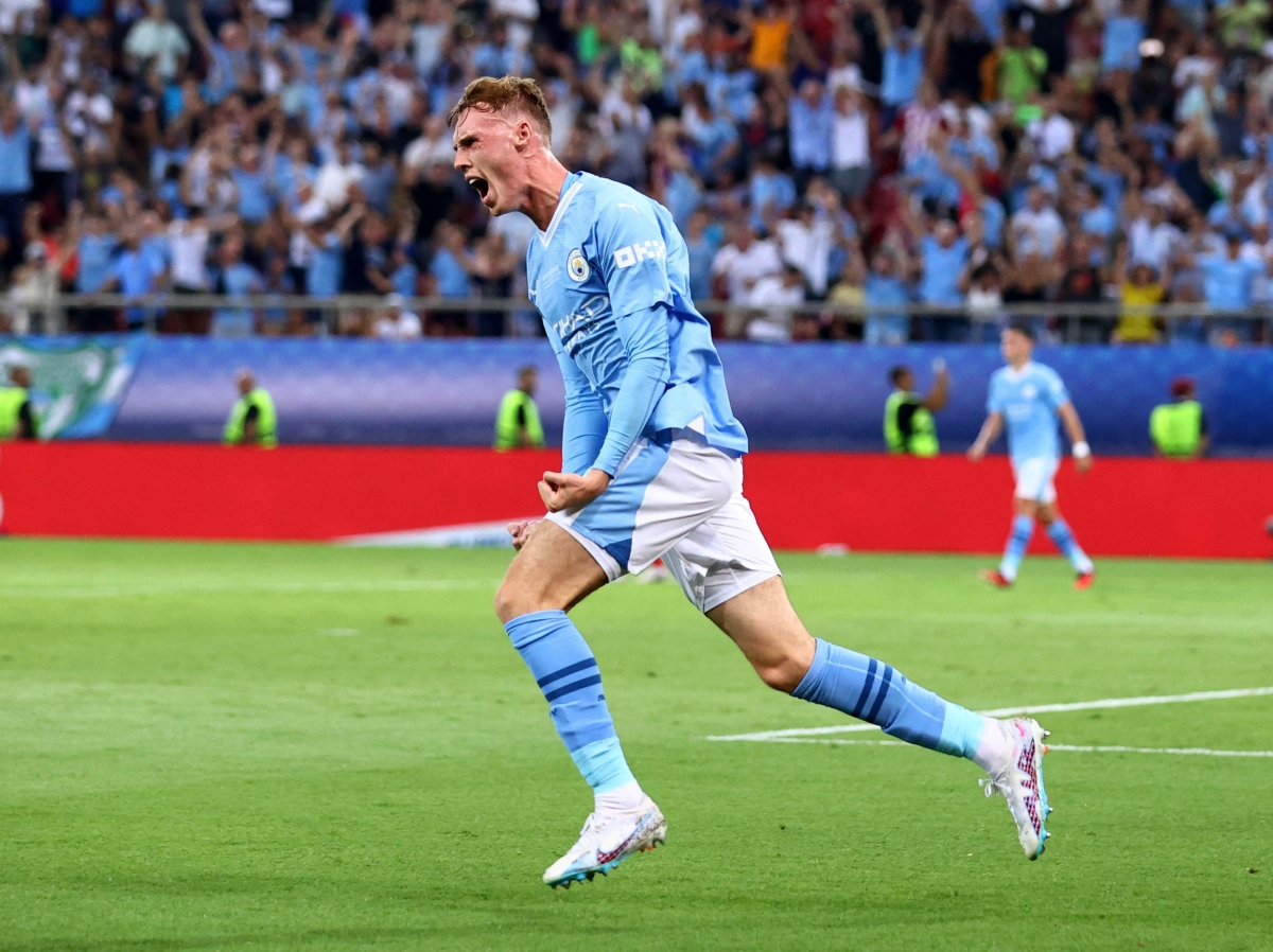 Cole Palmer gỡ hoà cho Man City. (Ảnh: Reuters)