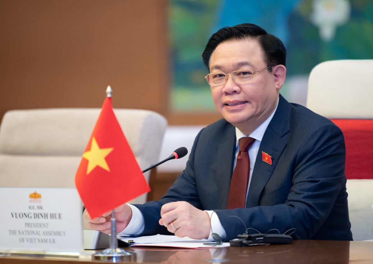 Chủ tịch Quốc hội Vương Đình Huệ khẳng định, Quốc hội Việt Nam luôn ủng hộ, tạo điều kiện thuận lợi cho việc ký kết và triển khai thành công các thỏa thuận hợp tác giữa hai nước