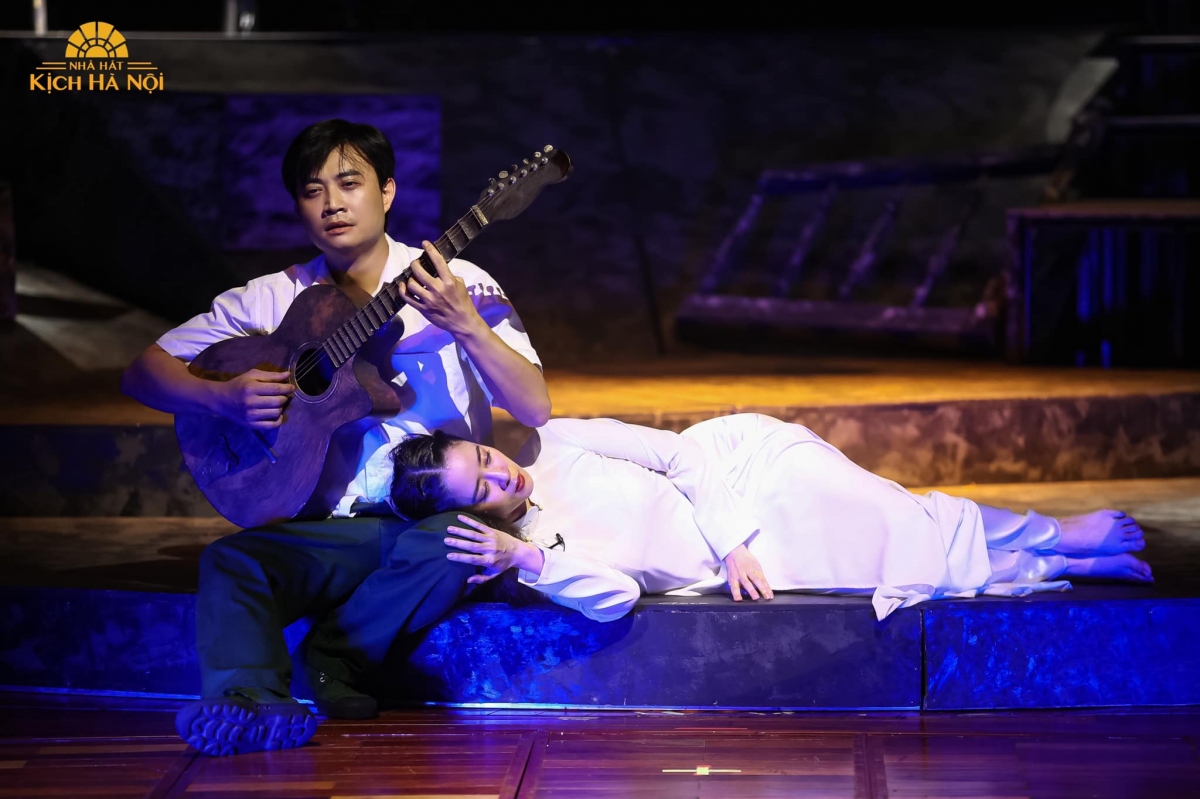 Tiến Lộc trong vở “Trái tim người Hà Nội”