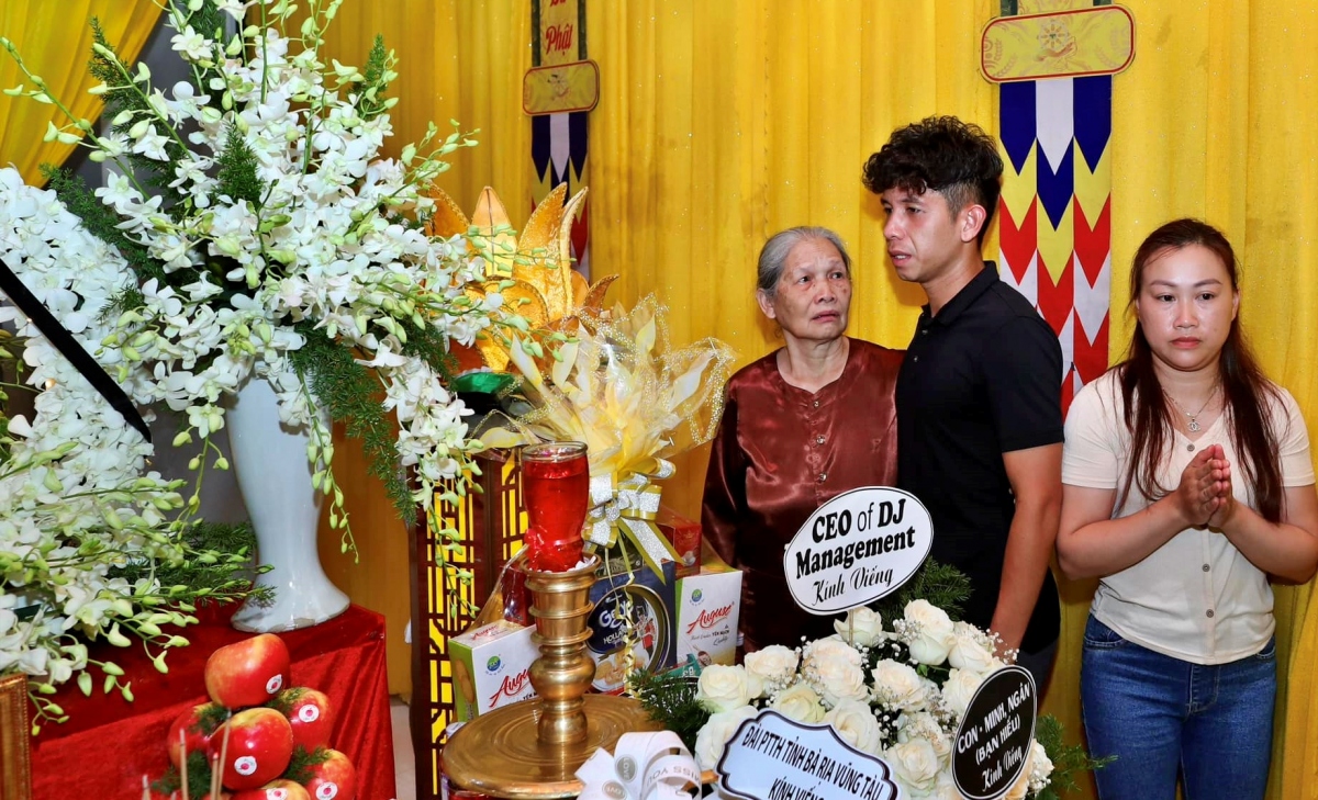 Trợ lý HLV Dương Minh Ninh là người có đóng góp rất lớn đối với công tác đào tạo của HAGL, đặc biệt là lứa cầu thủ Công Phượng, Xuân Trường, Tuấn Anh, Văn Thanh hay Hồng Duy.