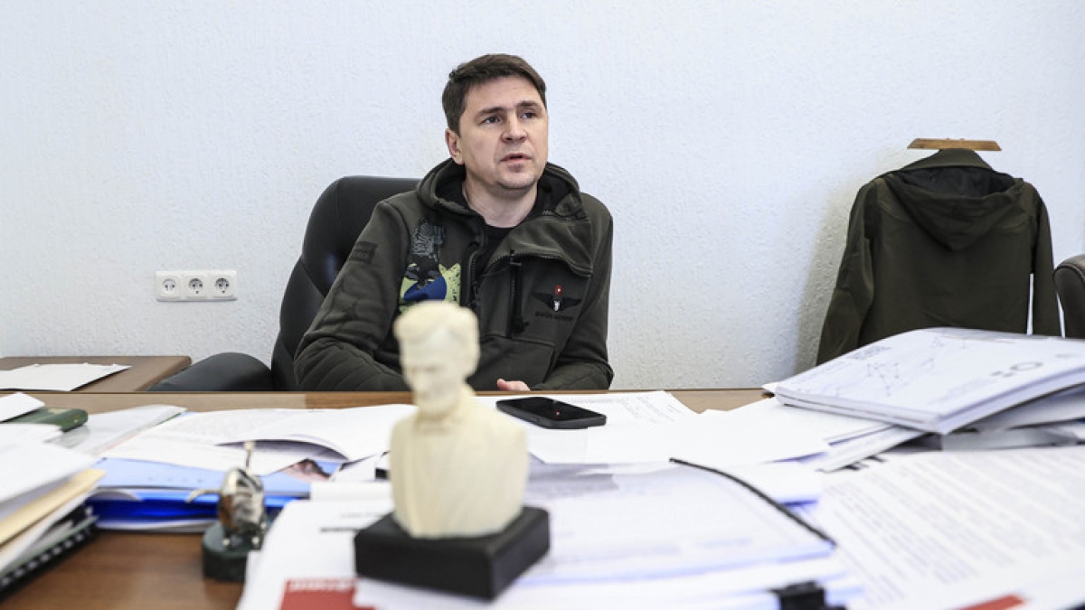Cố vấn của Tổng thống Ukraine - ông Mikhail Podoliak. Ảnh: Getty