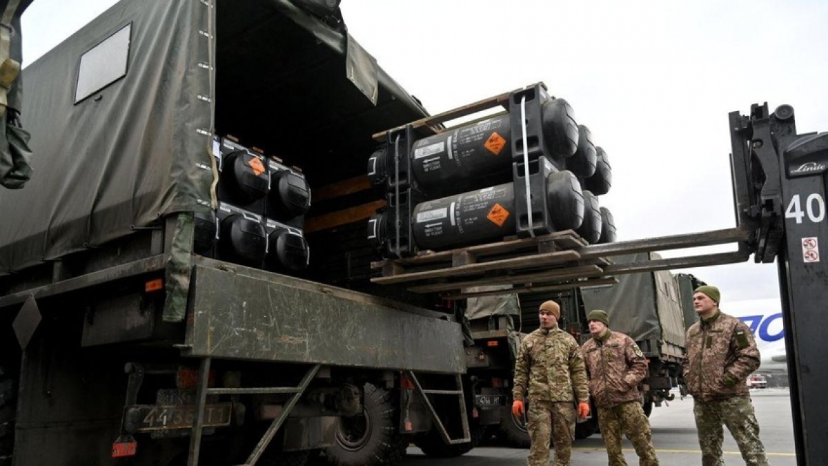 Mỹ viện trợ quân sự 250 triệu đô la cho Ukraine. Ảnh: CNN