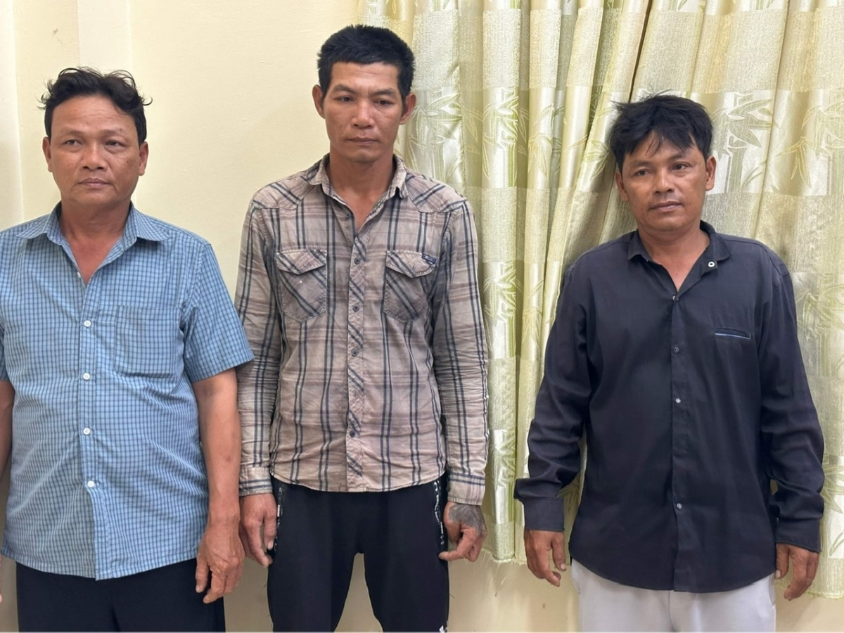 Ba đối tượng đang bị tạm giữ để điều tra trong vụ việc