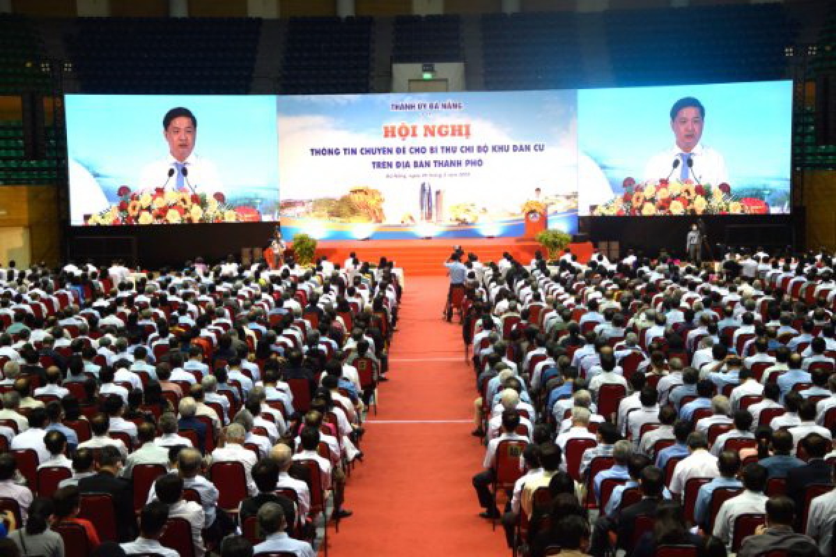 Ban Thường vụ Thành ủy Đà Nẵng tổ chức Hội nghị thông tin chuyên đề dành cho 1.200 Bí thư Chi bộ khu dân cư.