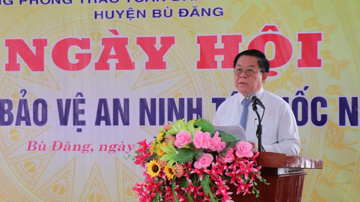Bí thư Trung ương Đảng, Trưởng ban Tuyên giáo Trung ương Nguyễn Trọng Nghĩa phát biểu tại ngày hội (Anh: BP)