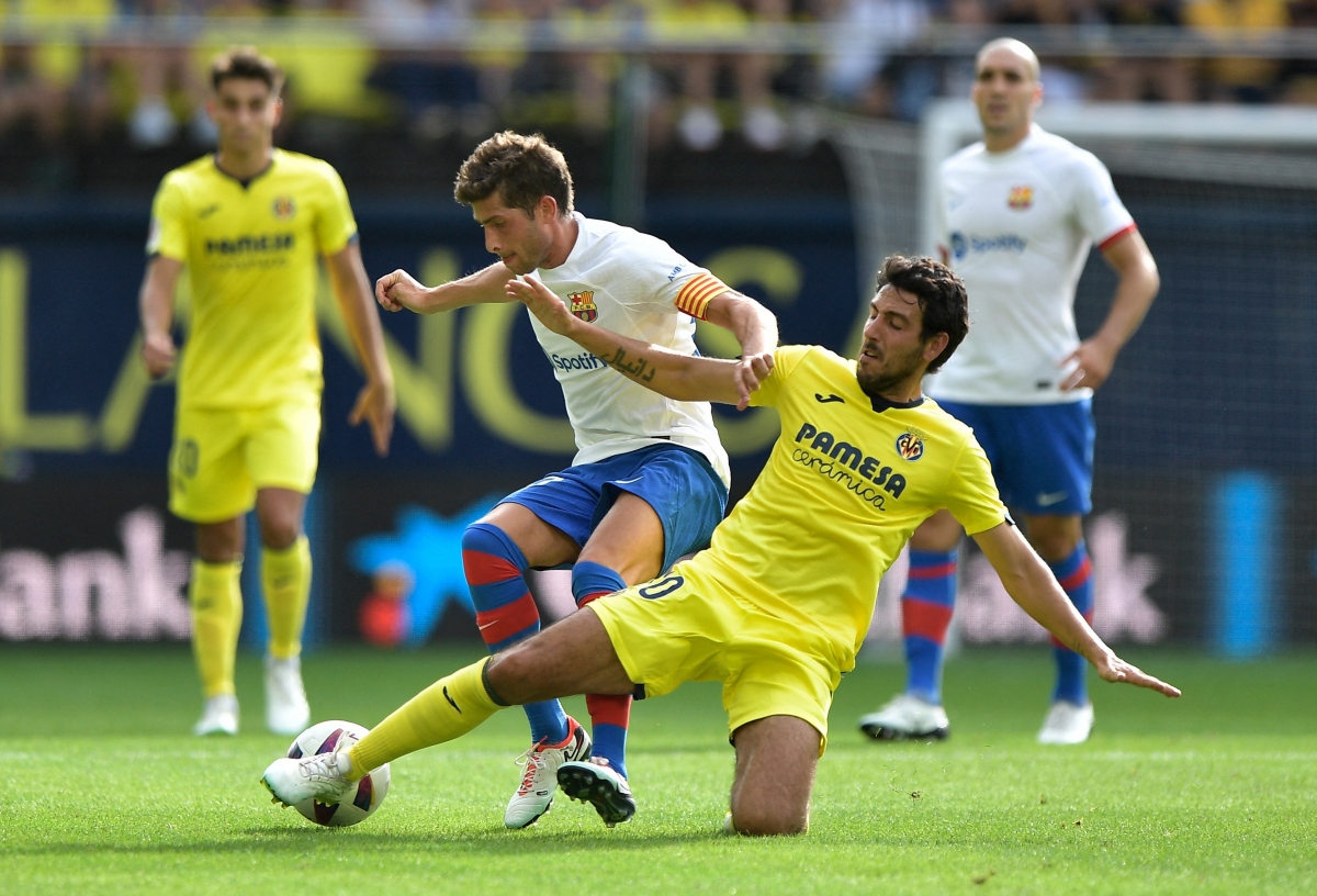Barca trải qua những phút giây khó khăn trước Villarreal. (Ảnh: Reuters). 