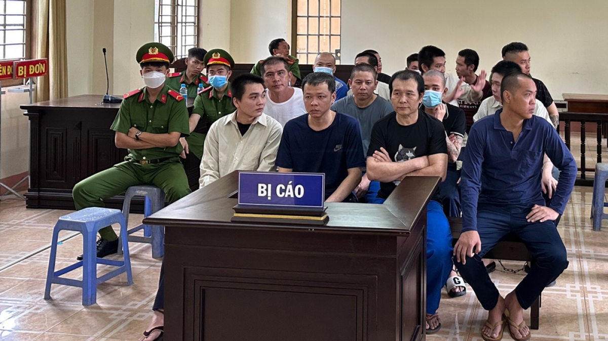 Các bị cáo tại phiên tòa xét xử (Ảnh: CA).