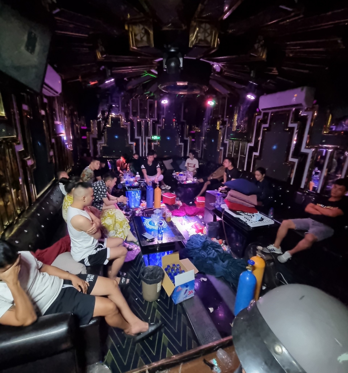 Các đối tượng sử dụng ma túy trong quán karaoke bị bắt giữ 