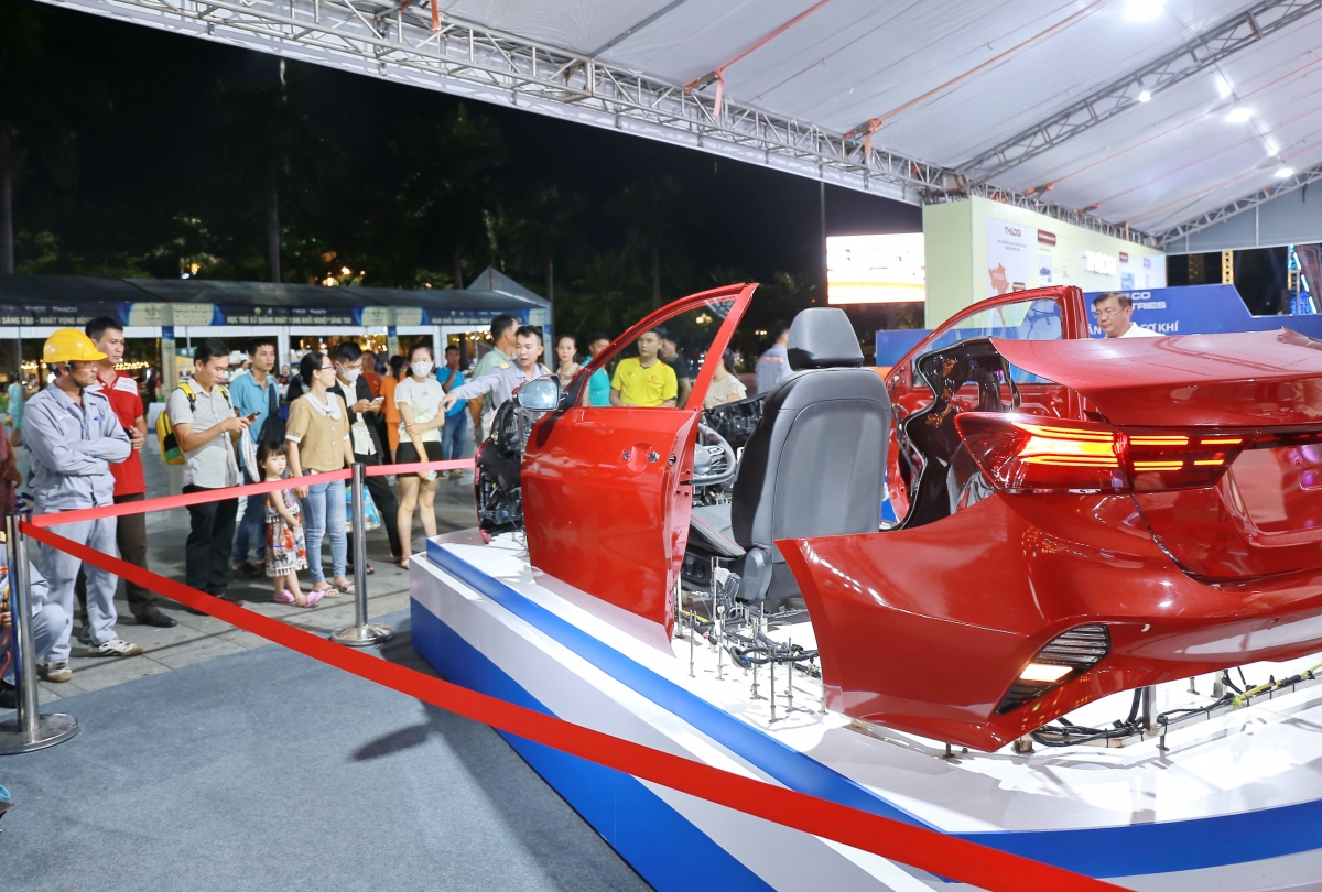 Các sản phẩm trưng bay tại ngày hội.