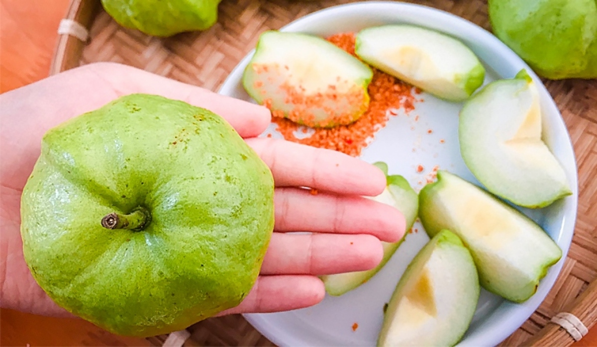 Ngăn ngừa biến chứng tiểu đường: Lycopene trong quả ổi là một chất chống oxy hóa tuyệt vời, giúp tăng cường khả năng miễn dịch. Từ đó, hạn chế tình trạng xơ vữa động mạch để tránh những bệnh lý về tim mạch ở người bênh tiểu đường.