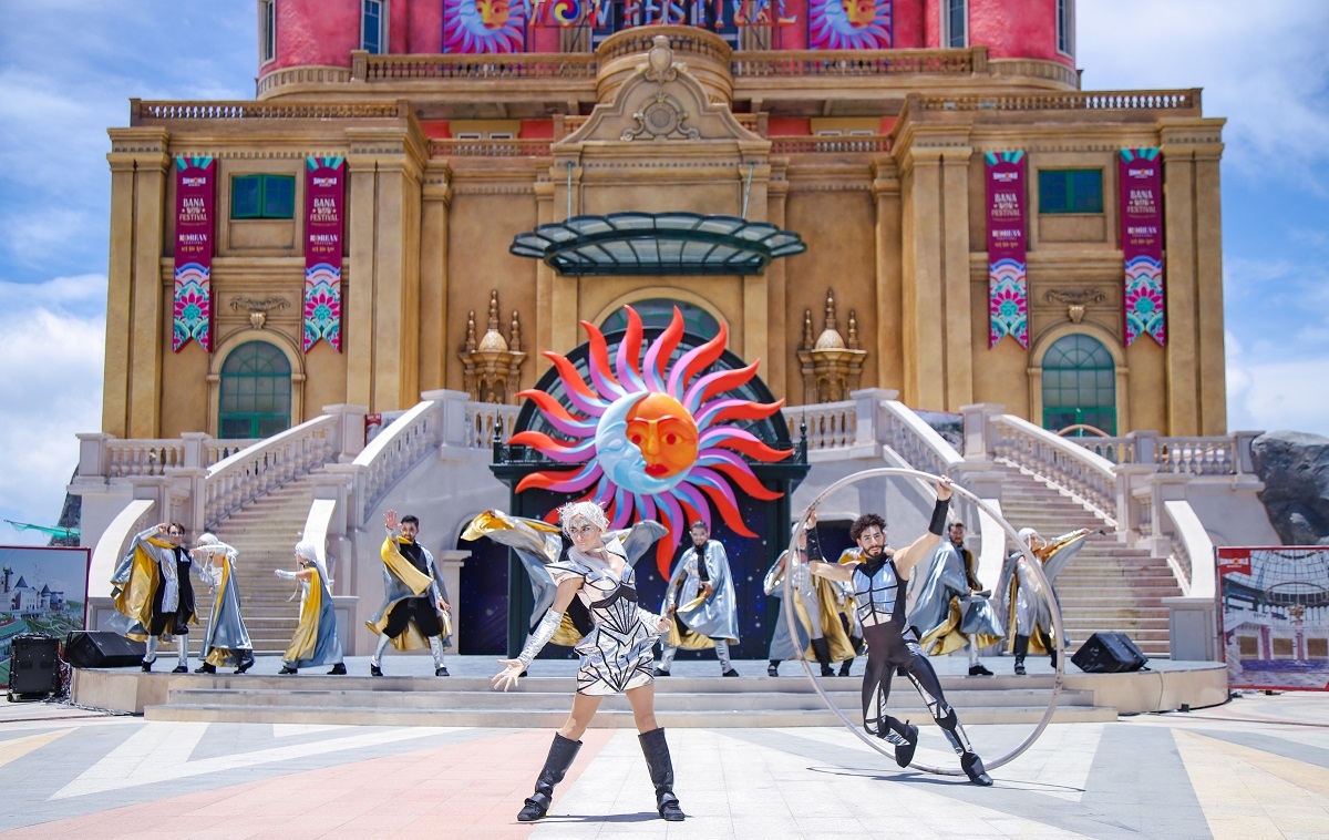 Chuỗi minishow hấp dẫn tại Bà Nà Hills