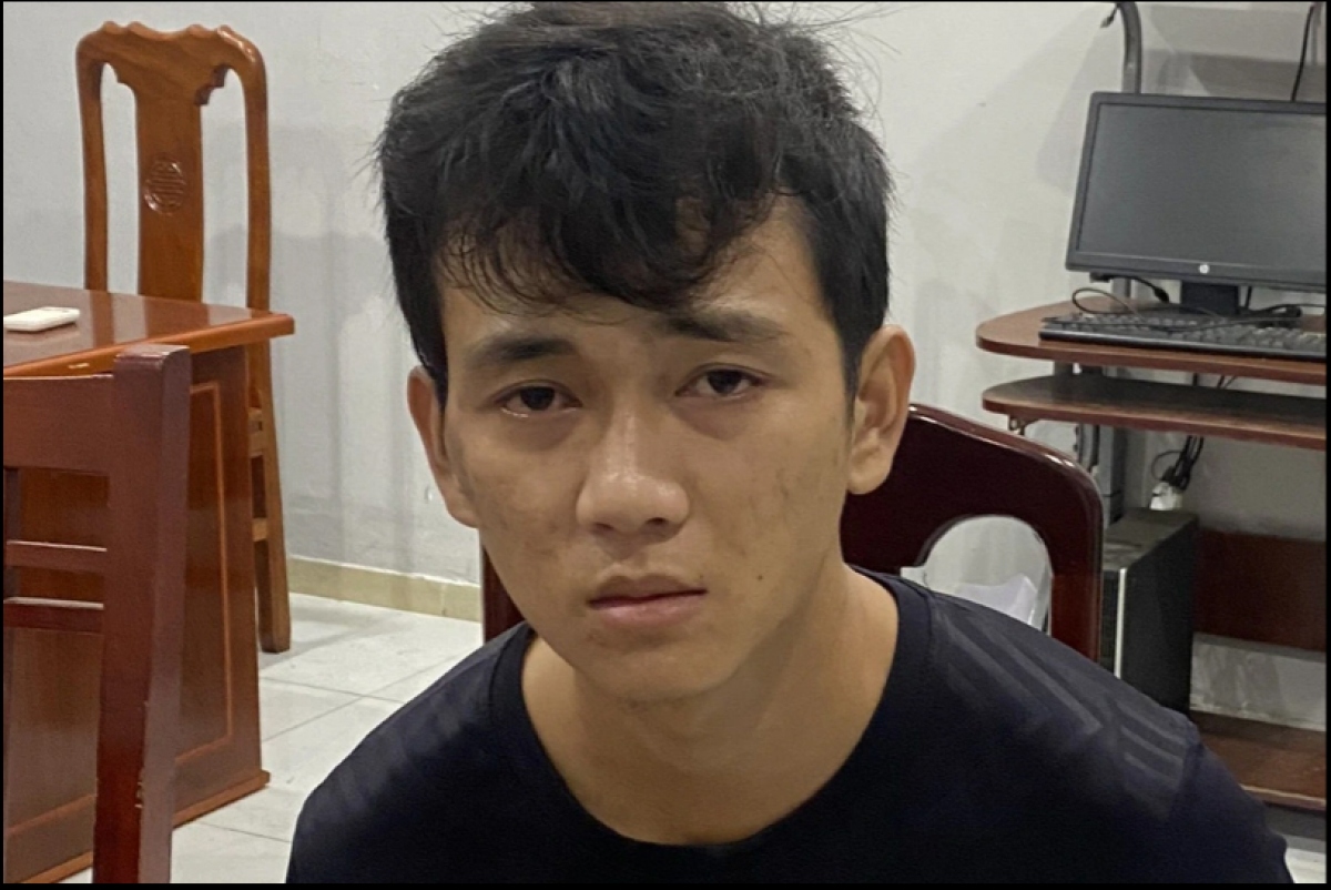 Công an TP Biên Hòa đang làm rõ hành vi cướp tiệm vàng của Lê Tấn Đạt 