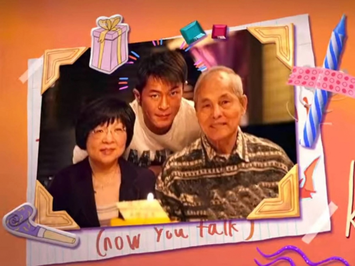 Cổ Thiên Lạc đã đưa những bức ảnh gia đình cá nhân của mình vào “The Mitchells vs the Machines”, do anh sản xuất.
