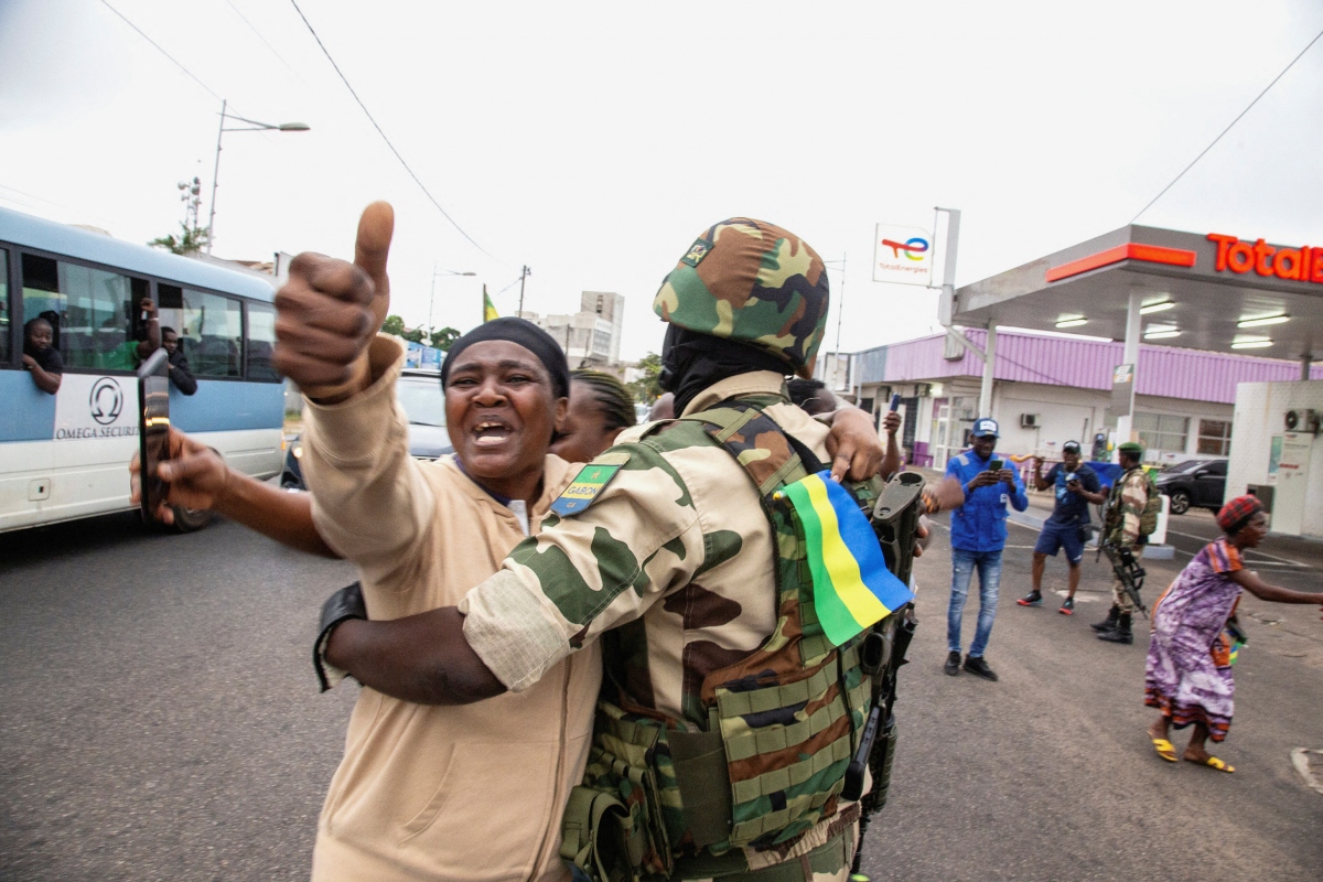 Gabon là một trong những quốc gia giàu nhất châu Phi nếu tính về GDP bình quân đầu người, nhờ vào dầu mỏ, mangan và đặc biệt là gỗ. Ảnh: Reuters