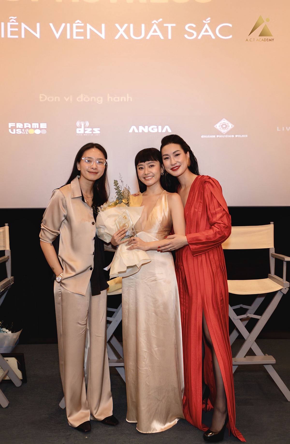 Ngô Thanh Vân, Kathy Uyên và diễn viên tân binh Tú Hồ.