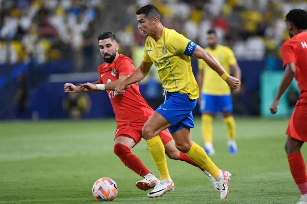 Ronaldo bị theo kèm rất chặt ở trận đấu này (Ảnh: Getty).
