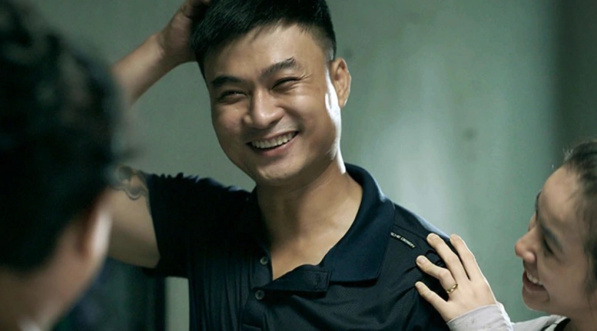 Duy Hưng đảm nhận vai chính trong phần 2 của "Phố trong làng" (Ảnh: Chụp màn hình).