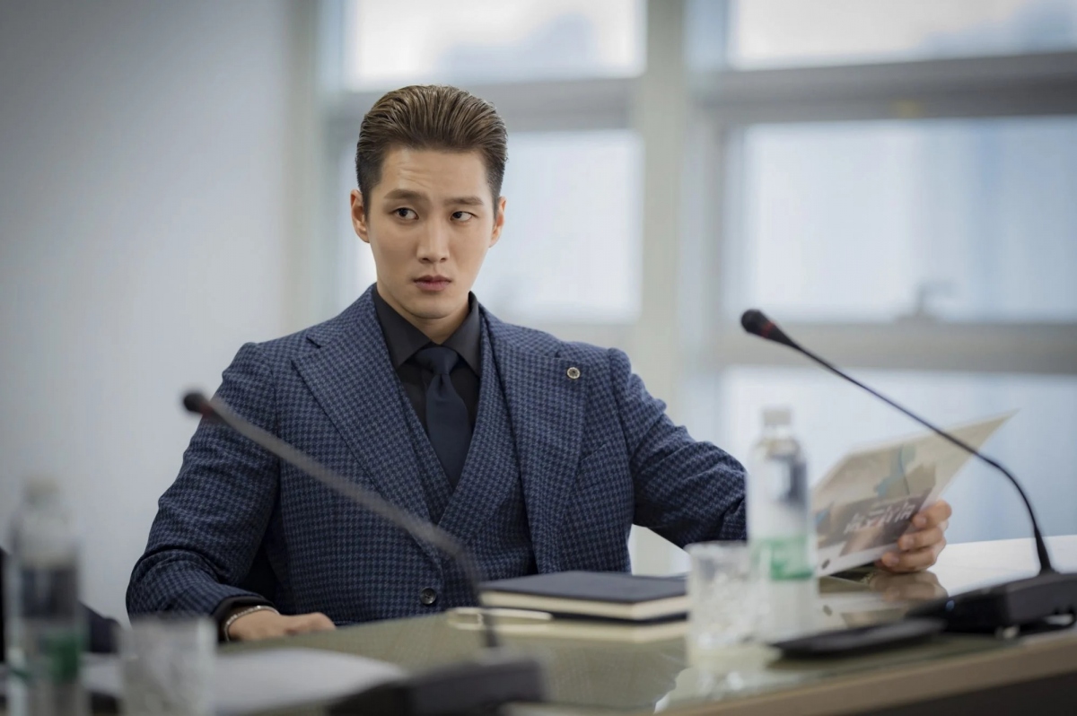Ahn Bo Hyun trong một cảnh quay từ Itaewon Class. Ảnh: Netflix