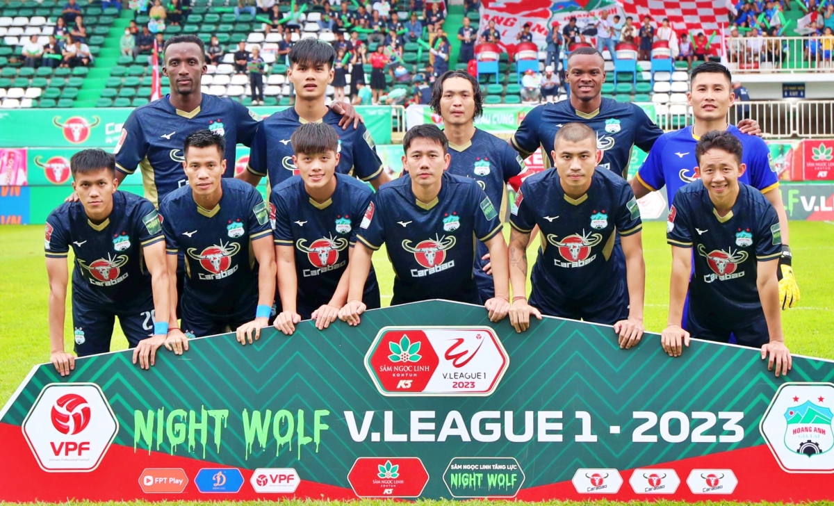 HAGL không có lực lượng mạnh nhất ở trận gặp SLNA (Ảnh: VPF).