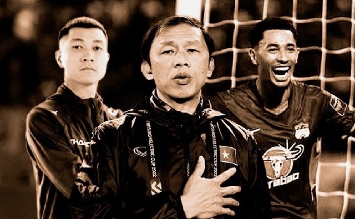Three members of HAGL including doctor Đào Trọng Trí, coach Dương Minh Ninh and player Paollo Madeira Olivera (from left to right) died on August 12. Photo HAGL Club