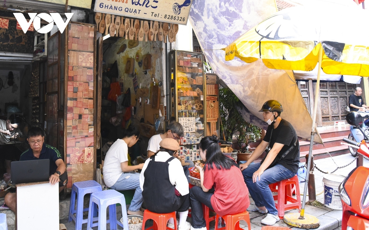 Many youngsters are keen to discover the craft.