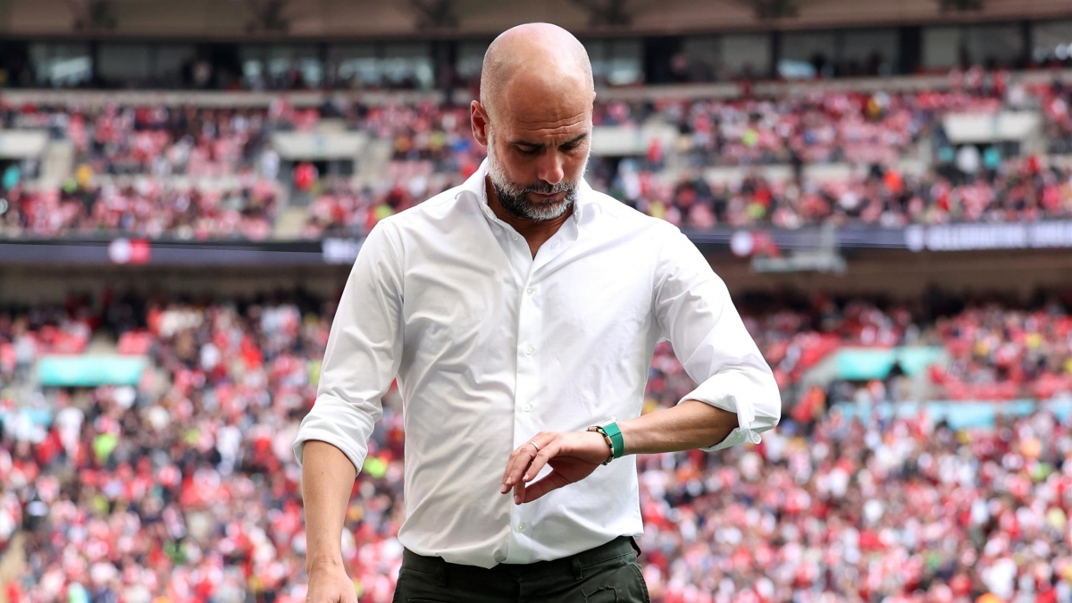 HLV Pep Guardiola lạc quan sau khi Man City mất Siêu cúp Anh vào tay Arsenal (Ảnh: Getty)