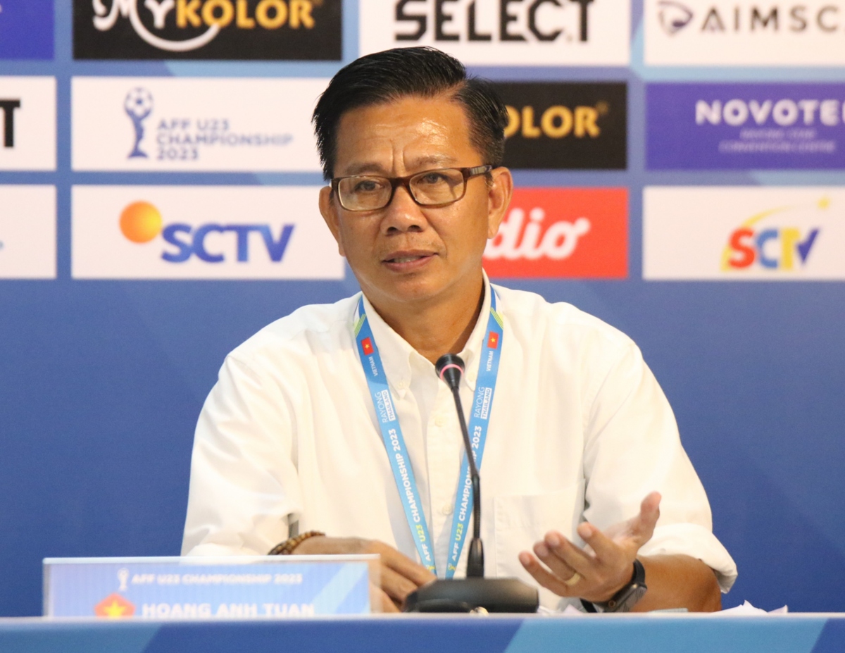 HLV Hoàng Anh Tuấn không hài lòng về màn trình diễn của U23 Việt Nam (Ảnh: VFF).