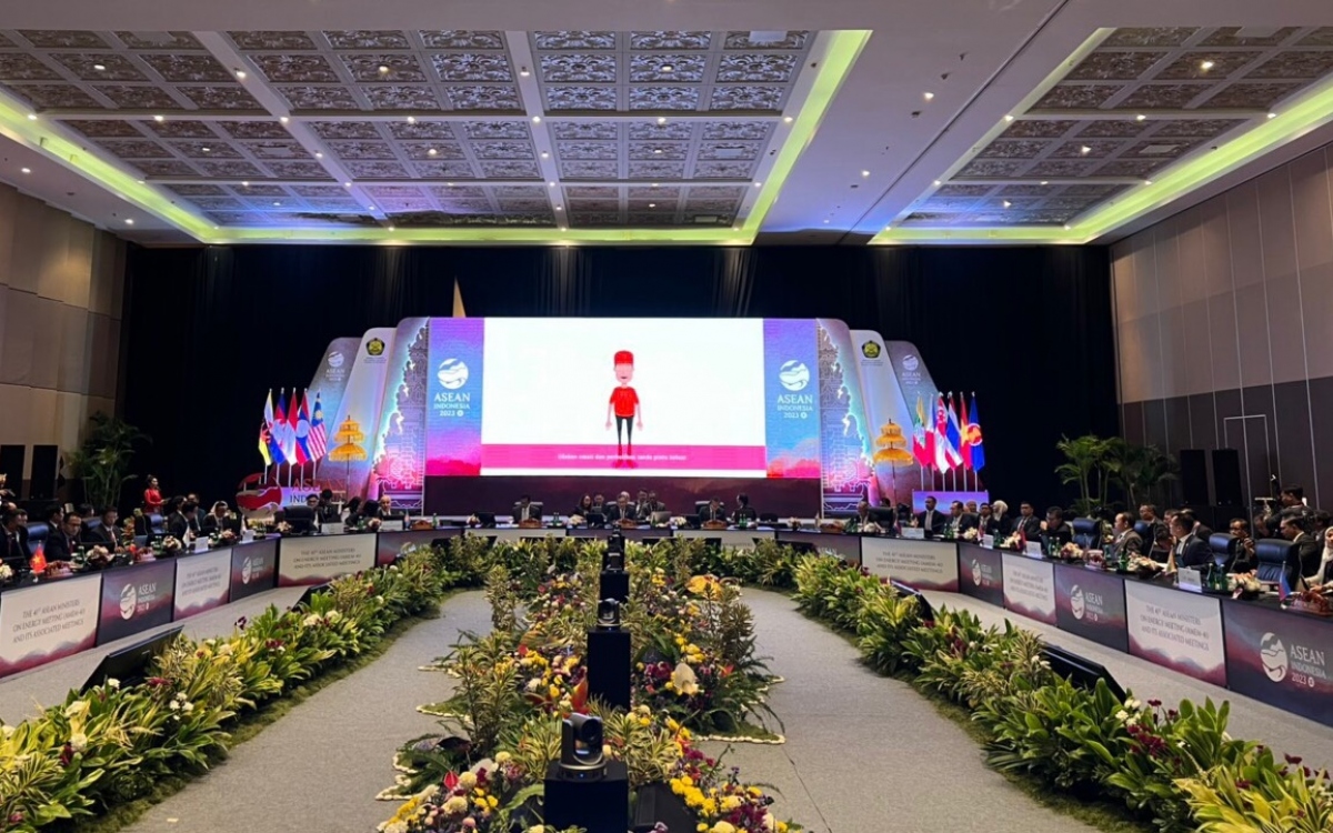 Hội nghị Bộ trưởng Năng lượng ASEAN lần thứ 41 và các Hội nghị liên quan (AMEM 41) tại Bali Indonesia.