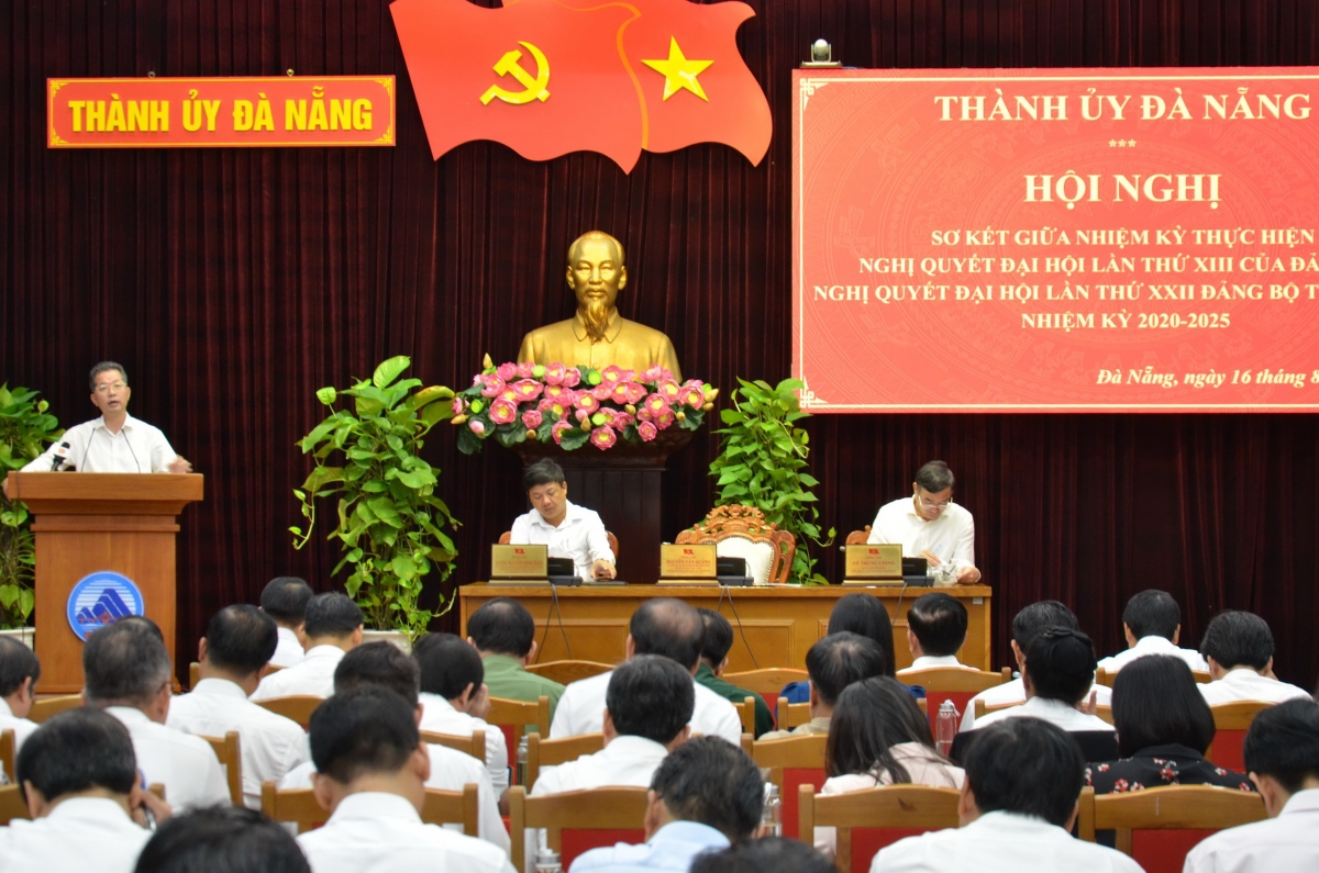 Hội nghị sơ kết giữa nhiệm kỳ thực hiện Nghị quyết Đại hội Đảng toàn quốc lần thứ XIII và Đại hội Đảng bộ thành phố Đà Nẵng lần thứ XXII.