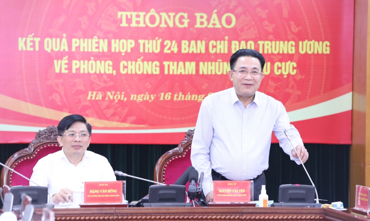 Phó Trưởng Ban Nội chính Trung ương Nguyễn Văn Yên phát biểu tại họp báo.