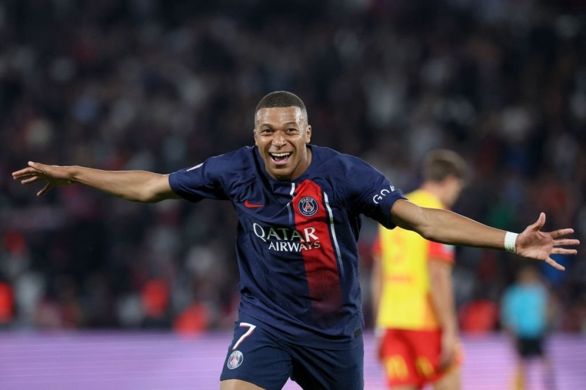Mbappe ghi cú đúp bàn thắng (Ảnh: Getty)