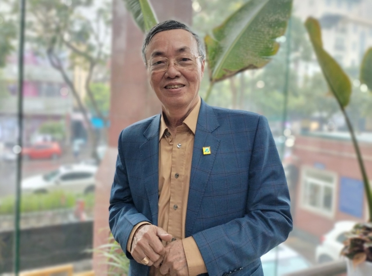 TS. Lê Thống Nhất