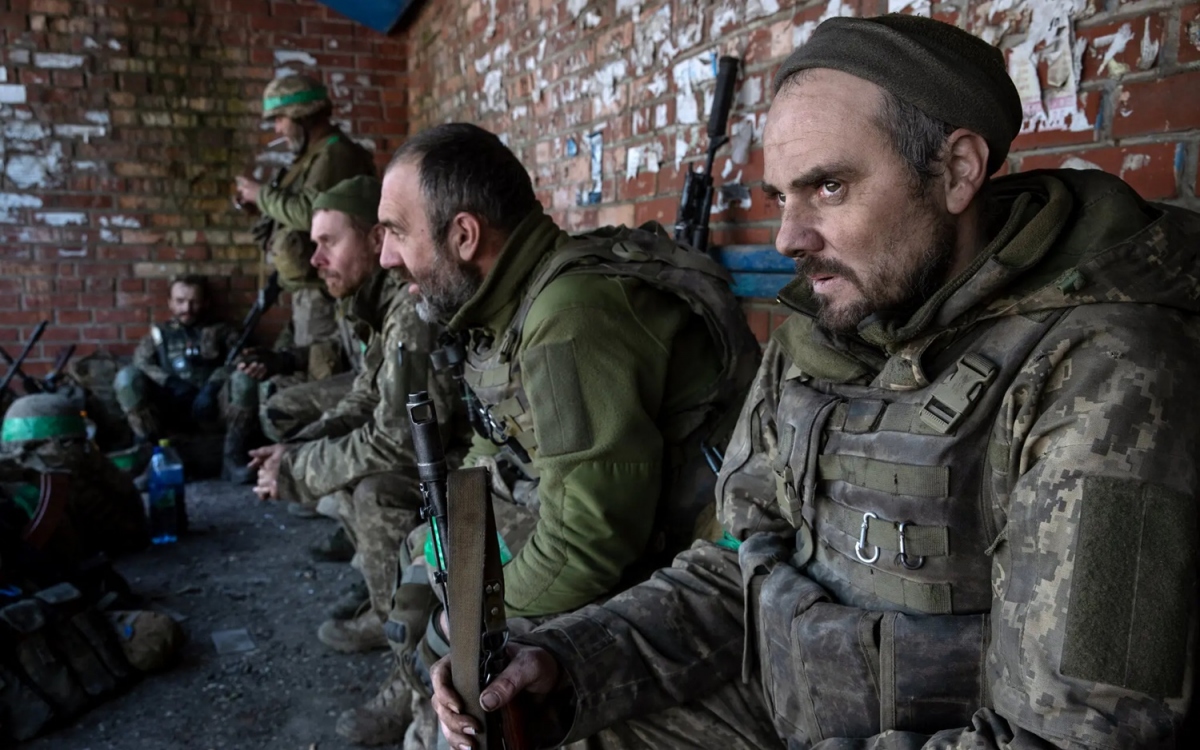 Lính Ukraine ở Tây Bakhmut. Ảnh: Nytimes.