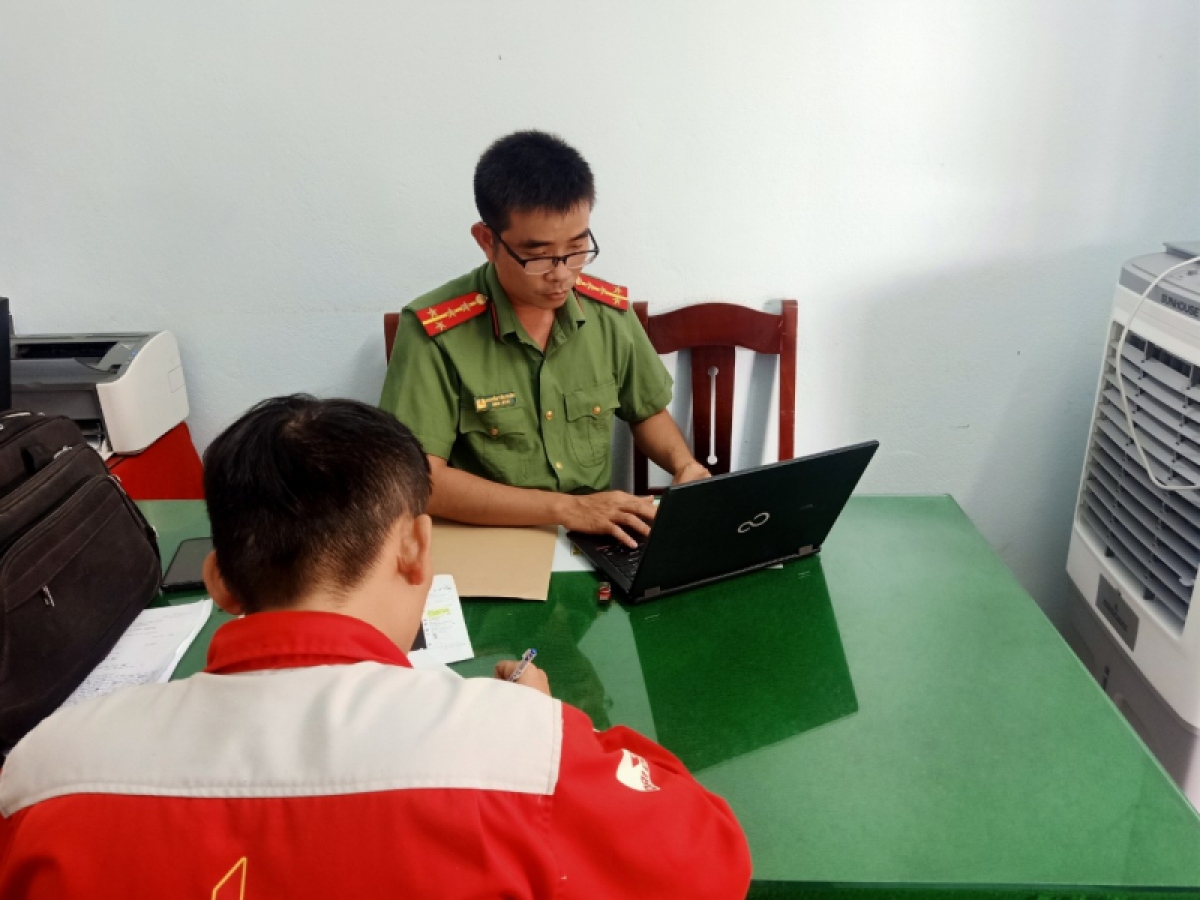 Ông L.T.S tại buổi làm việc với cơ quan Công an.