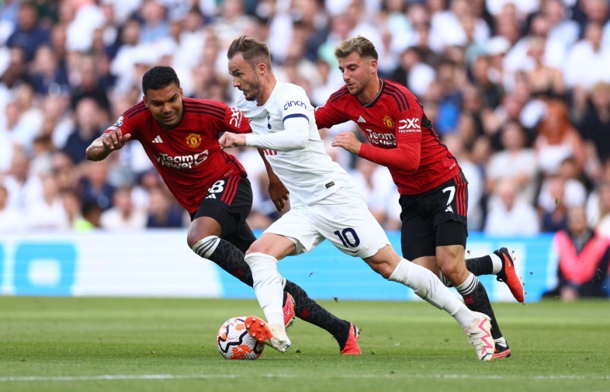 Mason Mount dự kiến phải nghỉ thi đấu gần 1 tháng (Ảnh: Getty)