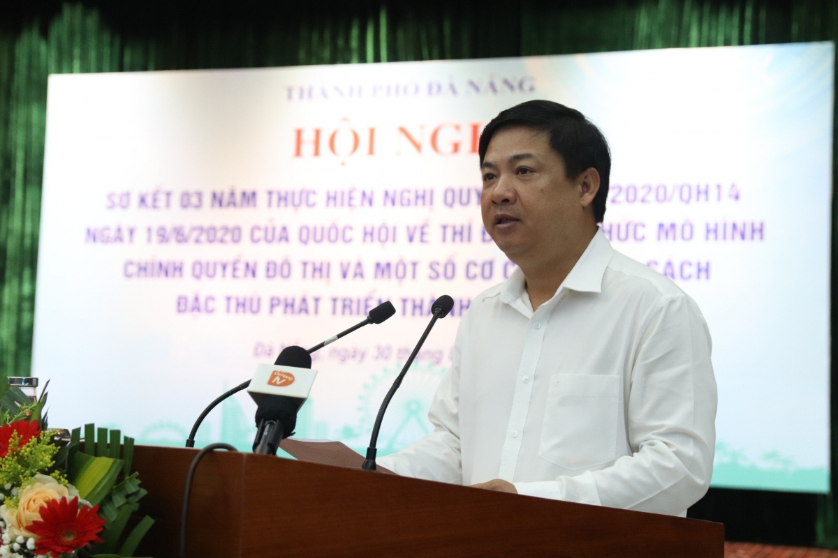 Ông Lương Nguyễn Minh Triết, Phó Bí thư Thường trực Thành ủy, Chủ tịch HĐND thành phố Đà Nẵng phát biểu tại hội nghị.