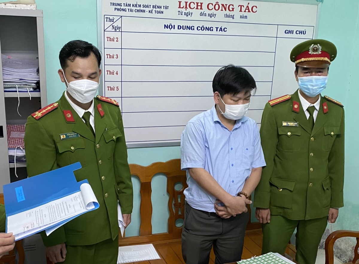 Ông Hà Thúc Nhật, Kế toán trưởng CDC Thừa Thiên Huế lúc bị bắt