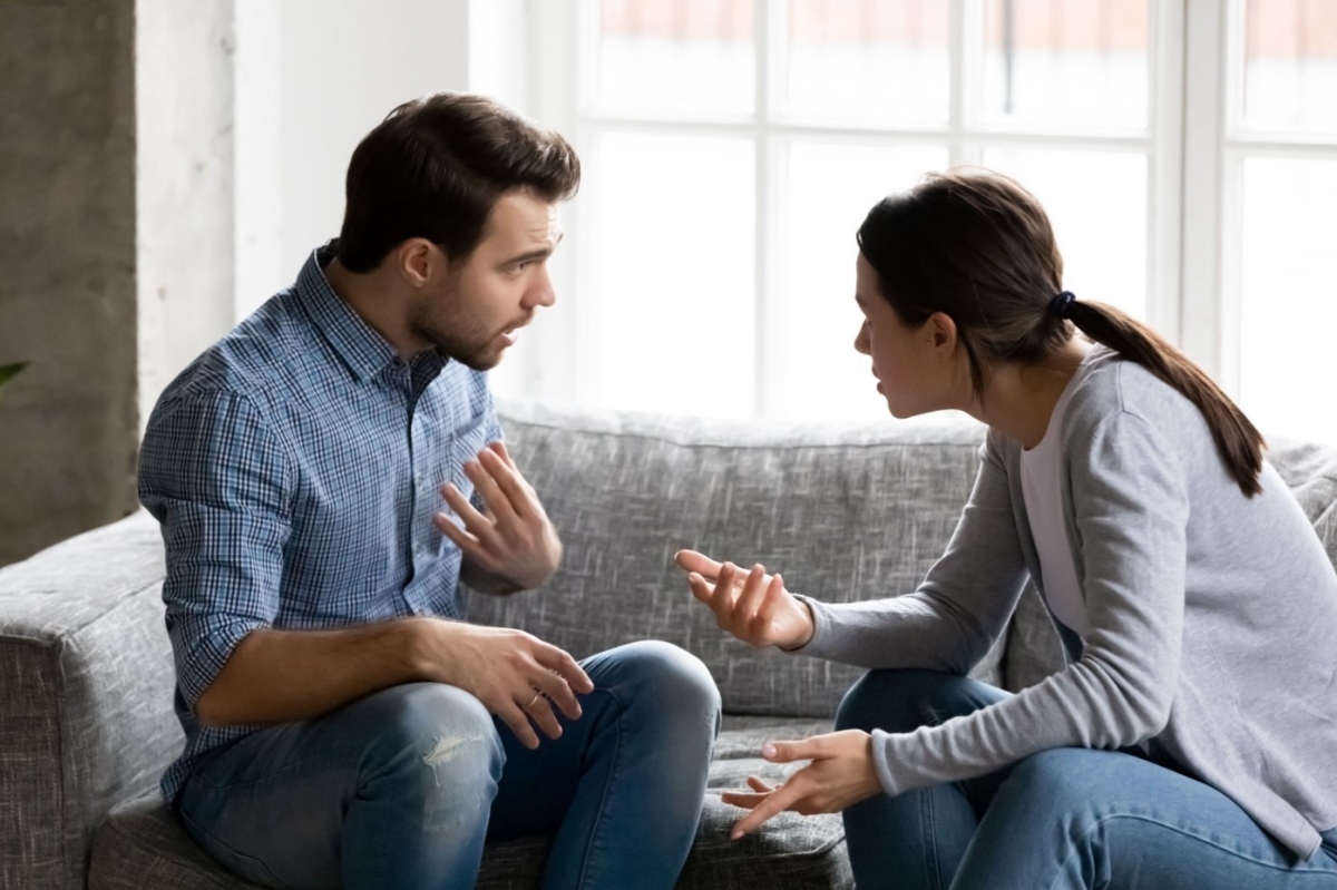 Mỗi ngày nhìn thấy người chồng trẻ là tôi lại ngứa mắt (ảnh minh họa)