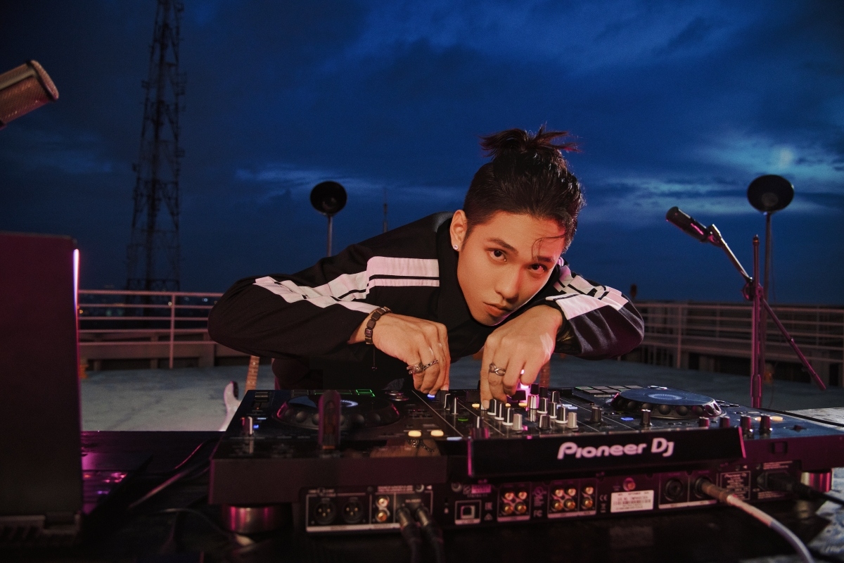 Đảm nhận vai trò nhà sản xuất âm nhạc tại "Rap Việt" mùa 3, 2Pillz khiến khán giả chú ý với những giai điệu bắt tai, đa màu sắc.