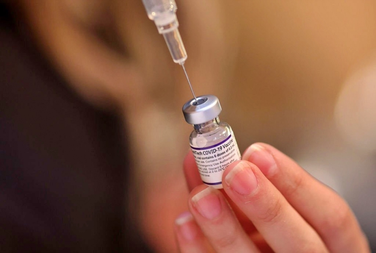 Giới chức y tế liên bang Mỹ hiện đang chuẩn bị cho chiến dịch tiêm vaccine vào mùa Thu năm nay kết hợp phòng ngừa cả Covid-19 và cúm mùa (Ảnh: Getty).