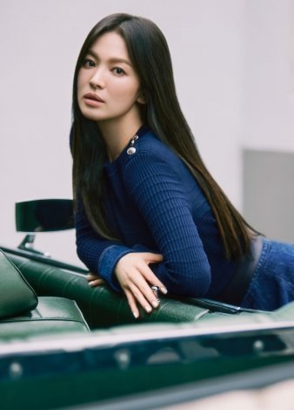 Giải thưởng Daesang - Rồng xanh truyền hình lầu tiên trong lịch sử đã được trao cho Song Hye Kyo nhờ vai diễn chính trong series gây tiếng vang "The Glory".