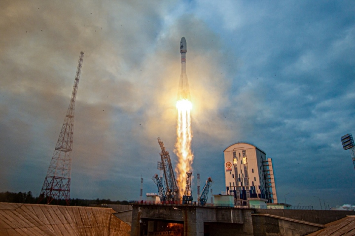 Tên lửa đẩy Soyuz-2.1b đưa tàu vũ trụ Luna-25 lên quỹ đạo vào sáng 11/8. Ảnh: Reuters