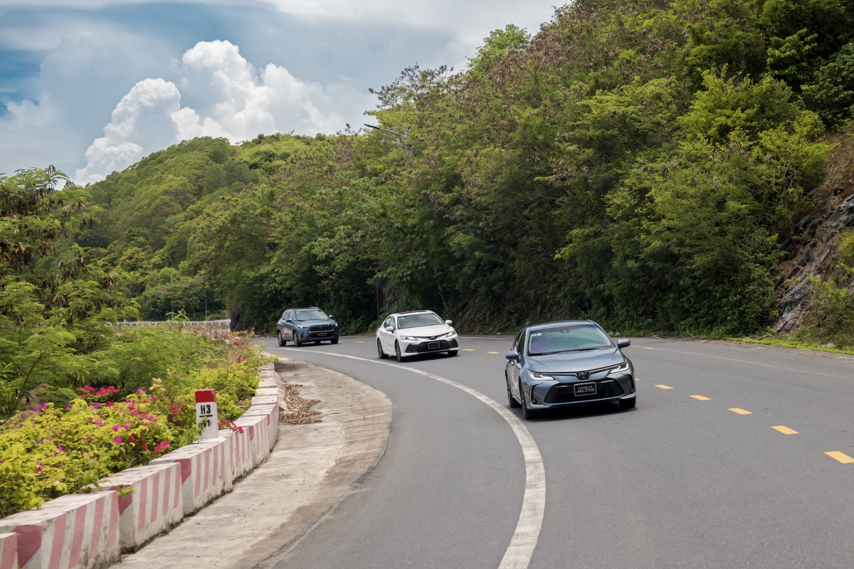 Toyota Hybrid tiết kiệm nhiên liệu và giảm phát thải tối ưu 