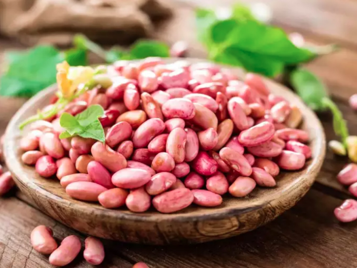 Làm mềm kết cấu: Ngâm cũng làm mềm lớp vỏ cứng bên ngoài của đậu và bắt đầu quá trình phân hủy carbohydrate phức tạp. Điều này làm cho đậu kém khả năng chống lại sự tiêu hóa của các enzyme trong đường tiêu hóa.