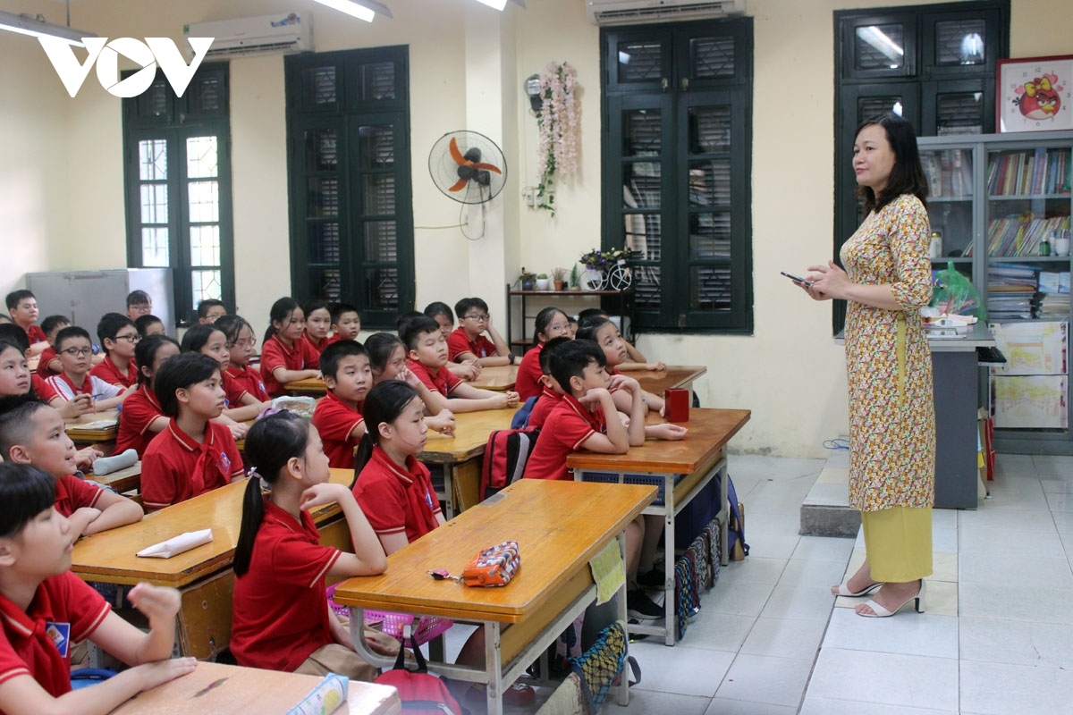 Bộ Giáo dục và Đào tạo thống nhất bỏ thi thăng hạng giáo viên. Ảnh minh họa