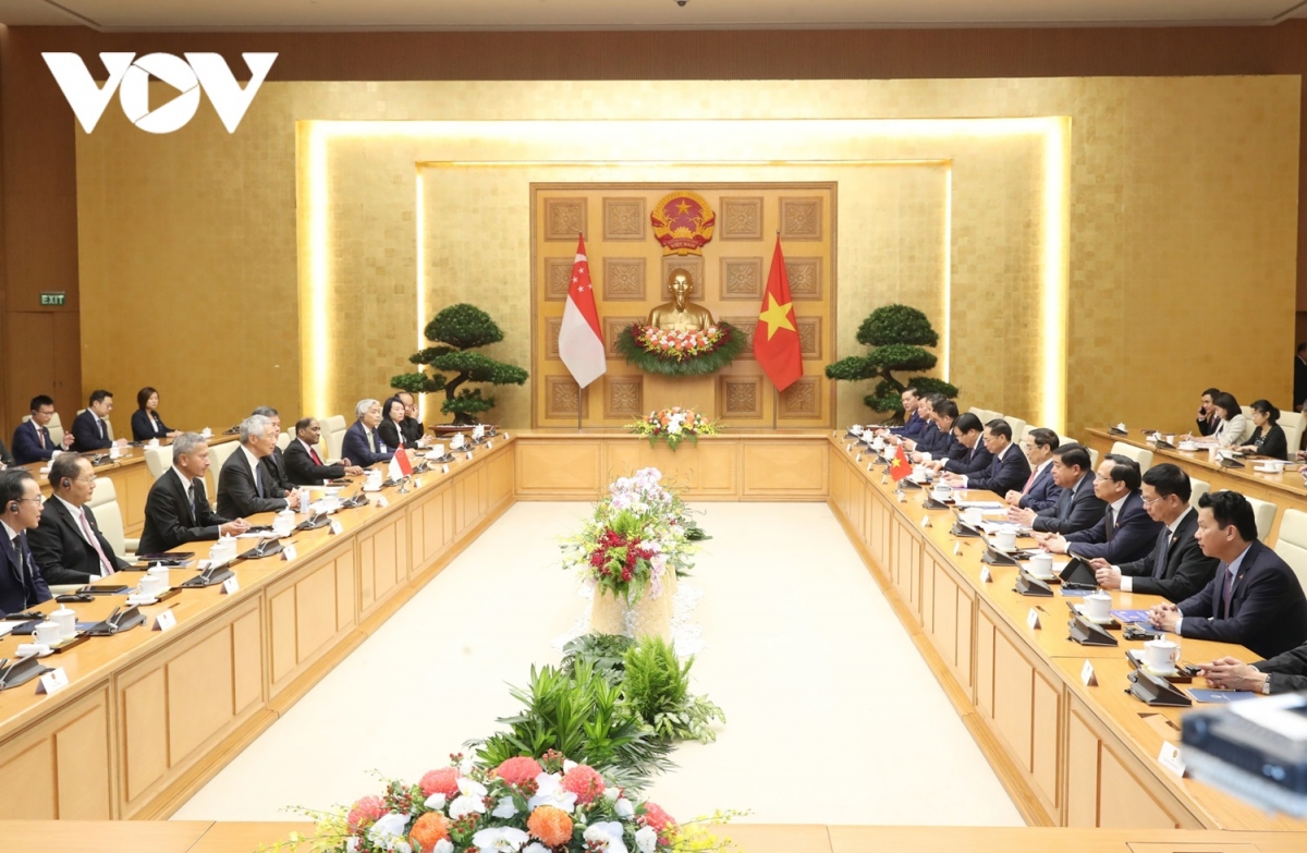Toàn cảnh buổi hội đàm giữa hai Thủ tướng và đoàn đại biểu cấp cao hai nước. 