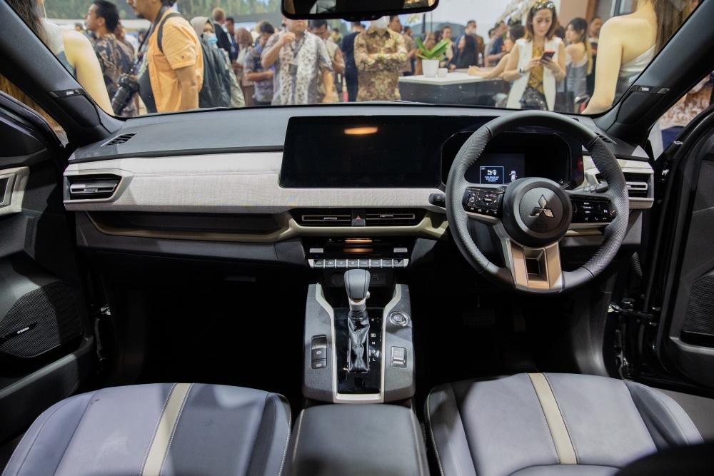 Nội thất của Mitsubishi Xforce được giới thiệu tại Triển lãm ô tô quốc tế GAIKINDO Indonesia